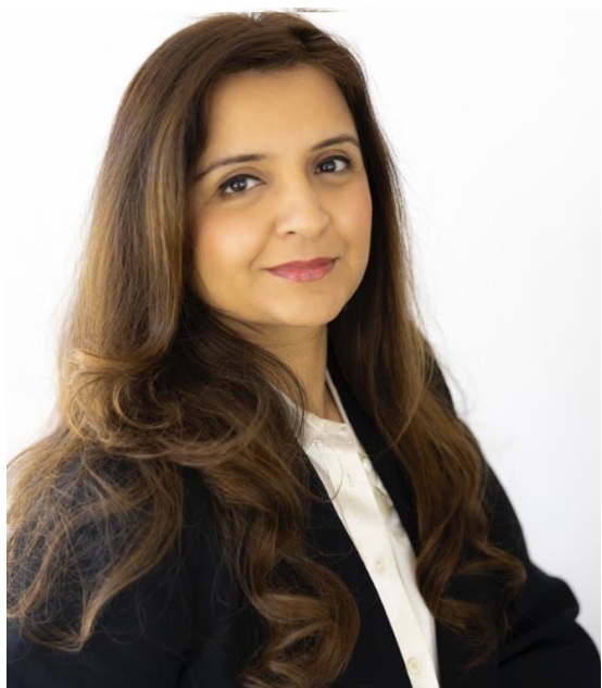 Lubna A., Skincare Expert
