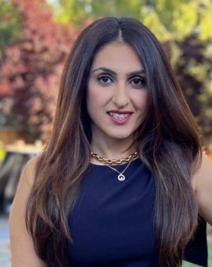 Saadia K., Fashion/Lifestyle Creator